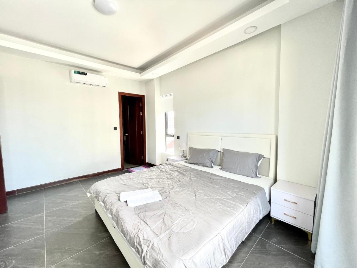 Skyview & Aparthotel *
